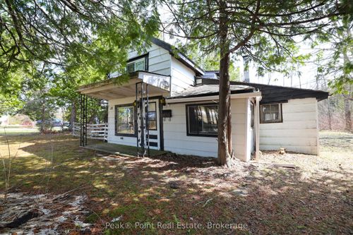 35 Bay St, South Bruce Peninsula, ON, N0H2T0 | Card Image