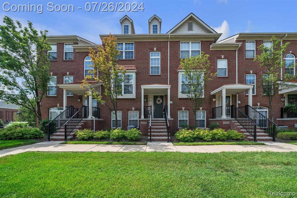 Saint James , Southfield, MI 48075