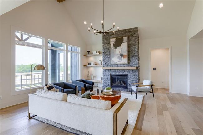 2307 W 176 Th Ter, House other with 4 bedrooms, 4 bathrooms and null parking in Overland Park KS | Image 8