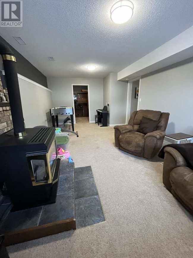 27 Preston Cres, House other with 4 bedrooms, 2 bathrooms and 4 parking in Enderby BC | Image 23