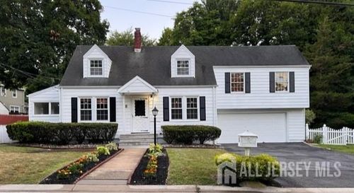 8 Lakeview Ave, Milltown, NJ, 08850-2126 | Card Image