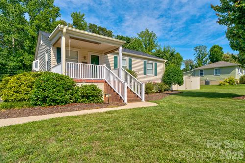 402 Houser St, Cherryville, NC, 28021-2512 | Card Image