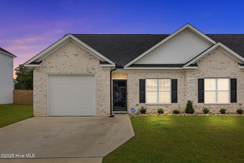 a-1409 Dorset Dr, Greenville, NC, 27834-2545 | Card Image