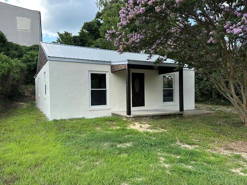23 S Carter St, Sparta, TN, 38583-1925 | Card Image