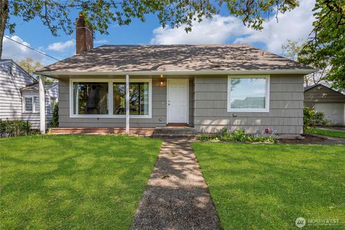 13211 C St S, Tacoma, WA, 98444-4851 | Card Image