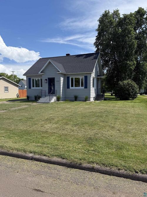 1206 9th Ave W, Ashland, WI, 54806-3732 | Card Image