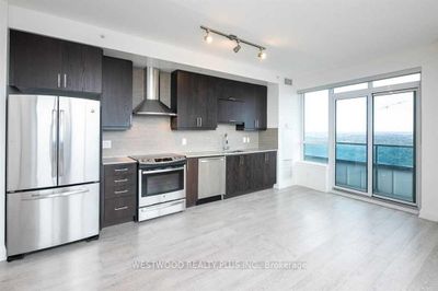 LPH3-15 - 7161 Yonge St, Condo with 2 bedrooms, 2 bathrooms and 2 parking in Thornhill ON | Image 2