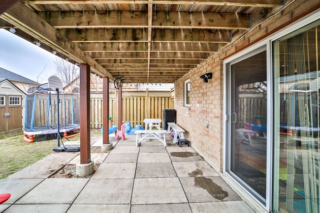 950 Taggart Cres, House other with 3 bedrooms, 3 bathrooms and 2 parking in Oshawa ON | Image 37