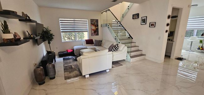10435 Yarrow Dr, House other with 3 bedrooms, 3 bathrooms and null parking in Boynton Beach FL | Image 4
