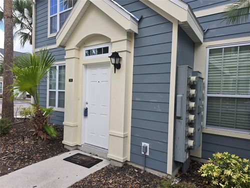203-5601 Rosehill Rd, SARASOTA, FL, 34233-3095 | Card Image