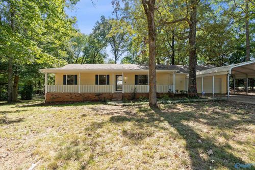 100 Gibbon Dr, Harvest, AL, 35749-9764 | Card Image