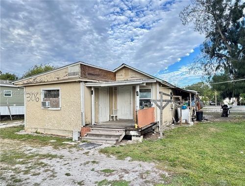 306 13th St Se, IMMOKALEE, FL, 34142-4101 | Card Image