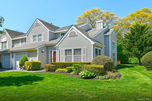 26-26 Mystic Cir, Bay Shore, NY, 11706-7142 | Card Image
