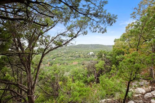 18211 Gregg Bluff Rd, Jonestown, TX, 78645-9658 | Card Image