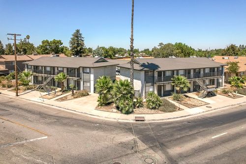 1520-1550 Robertson Blvd, Chowchilla, CA, 93610-9019 | Card Image