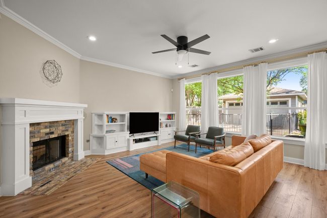 9417 Hopeland Dr, House other with 3 bedrooms, 3 bathrooms and 4 parking in Austin TX | Image 11