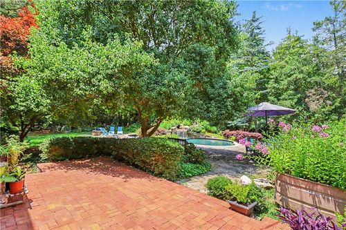 390 Virginia Hills Rd, Royston, GA, 30662-5582 | Card Image