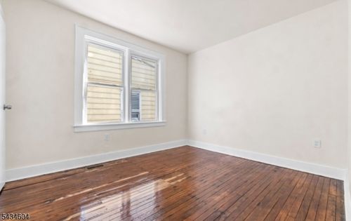 24 Irving Ave, Newark, NJ, 07112-1823 | Card Image