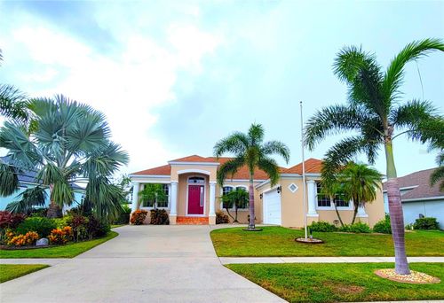 902 Bunker View Dr, Apollo Beach, FL, 33572-2810 | Card Image