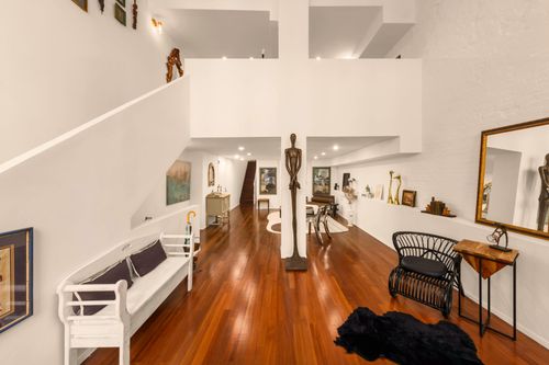 1w-81 White St, New York, NY, 10013-6019 | Card Image