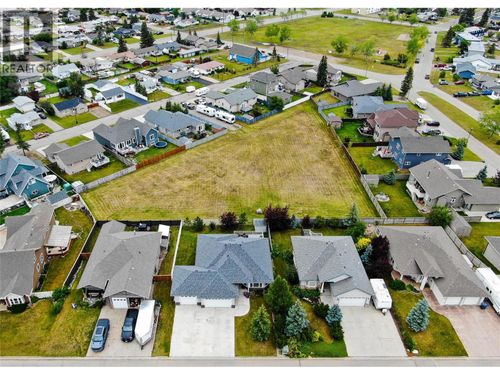 1817/1821 109 Ave, Dawson Creek, BC, V1G2V8 | Card Image