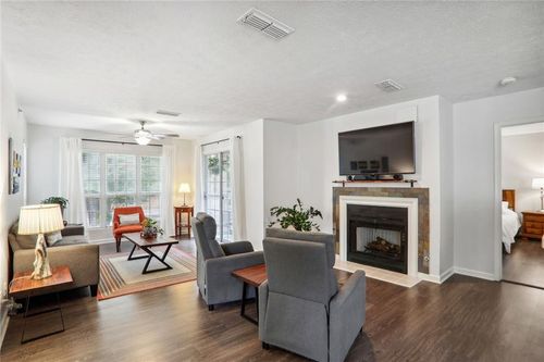 609 Mill Pond Dr Se, Smyrna, GA, 30082-3813 | Card Image
