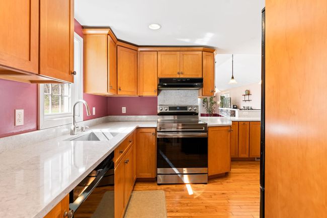 2 Ichabod Dr, House other with 4 bedrooms, 3 bathrooms and null parking in Merrimack NH | Image 10