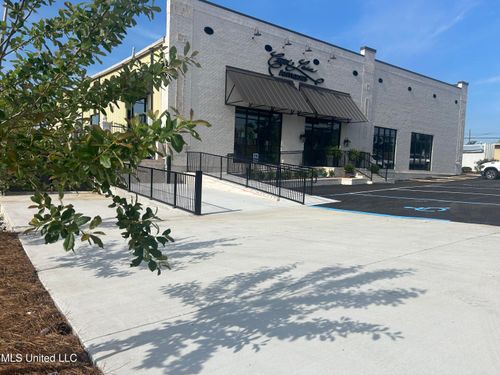 608 Highway 51, Ridgeland, MS, 39157-2608 | Card Image