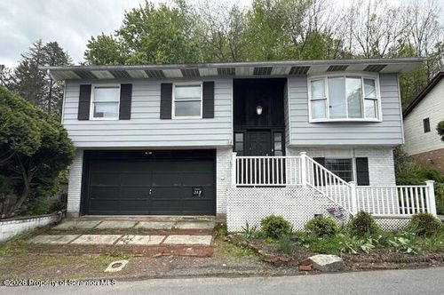 243 W High St, Nesquehoning, PA, 18240-1416 | Card Image