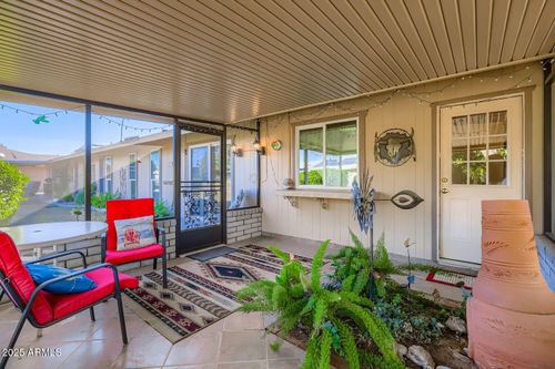 9524 W Greenway Rd, Sun City, AZ, 85351-2005 | Card Image