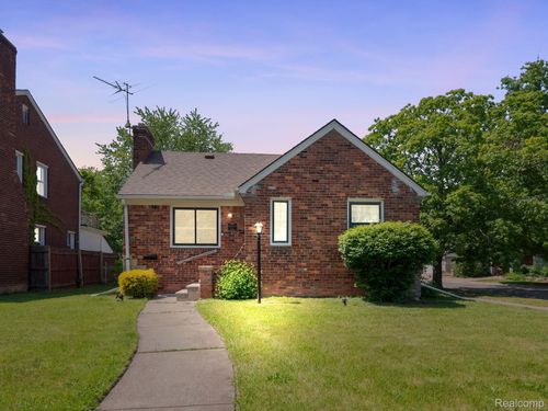 10825 Worden St, Detroit, MI, 48224-1163 | Card Image