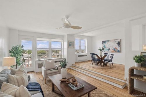 5p-522 Shore Rd, Long Beach, NY, 11561-4553 | Card Image