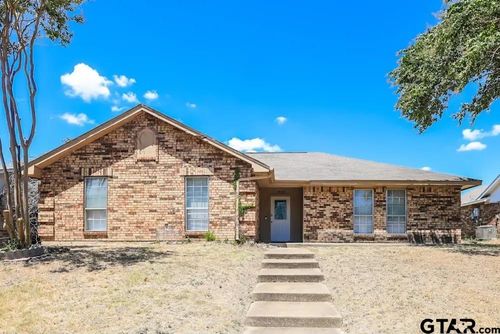 1337 Greenbriar Ln, Lancaster, TX, 75134 | Card Image