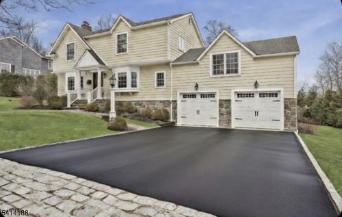 68 Knollwood Ave, Madison, NJ, 07940-1746 | Card Image