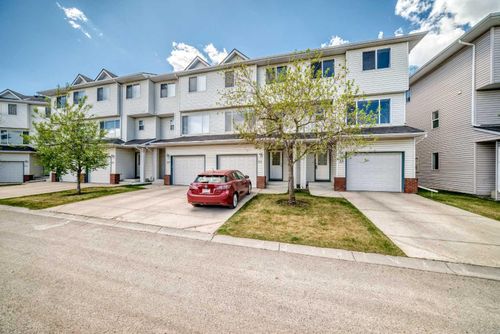 31 Harvest Oak Cir Ne, Calgary, AB, T3K4S6 | Card Image