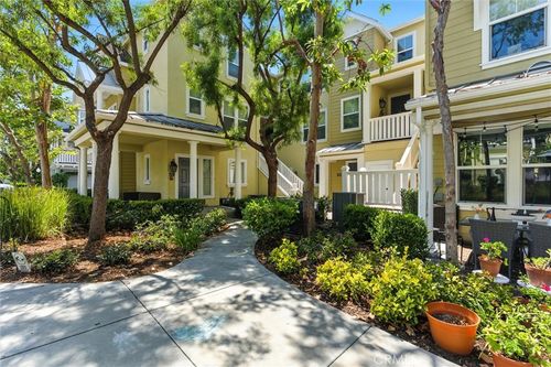 57 Hinterland Way, Ladera Ranch, CA, 92694-1247 | Card Image