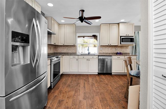 Custom Built Kitchen | Image 27