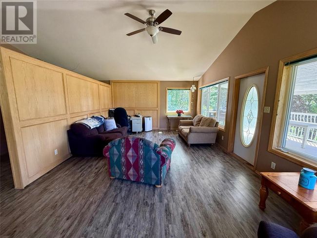5888 Lazy Lake Rd, Home with 4 bedrooms, 2 bathrooms and null parking in Wasa BC | Image 16