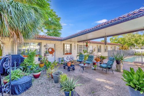 3-2733 Ne 1st Ter, Wilton Manors, FL, 33334-1039 | Card Image