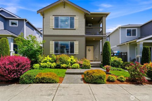32467 Tolmie Ln, Black Diamond, WA, 98010-5048 | Card Image