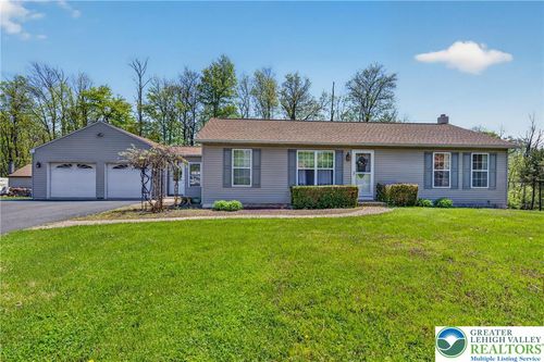2496 Eberhart Rd, Quakertown, PA, 18951-3848 | Card Image