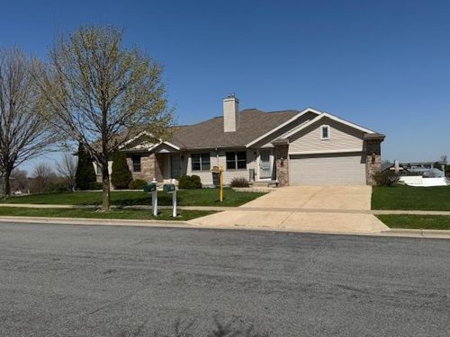 1802 Fjord Pass, Mount Horeb, WI, 53572 | Card Image
