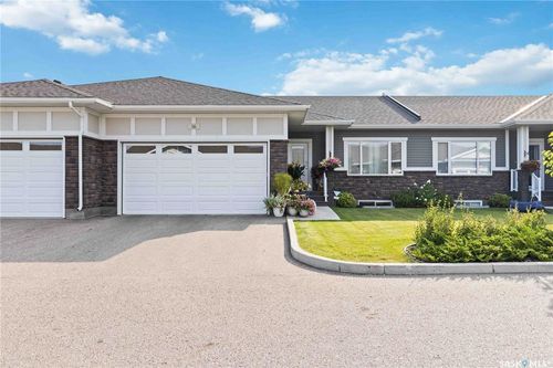 16-3210 11th St W, Saskatoon, SK, S7M5Y3 | Card Image