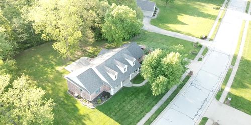 1008 Oregon Trl, BOONVILLE, MO, 65233-2031 | Card Image