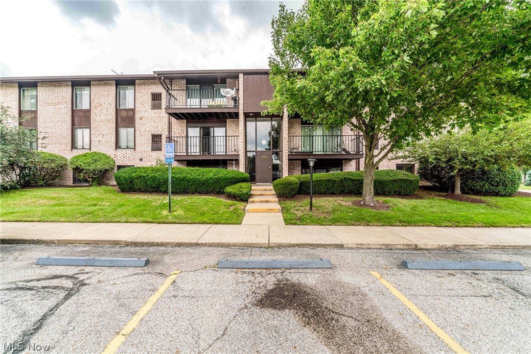 Residential in Middleburg Heights