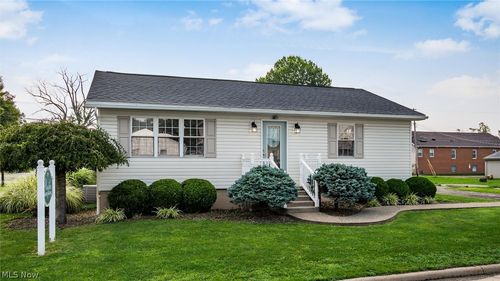 2534 Bell St, Zanesville, OH, 43701-1804 | Card Image