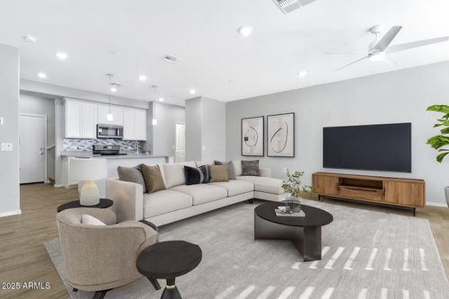 102-1959 E Hampton Ln, Gilbert, AZ, 85295-1321 | Card Image