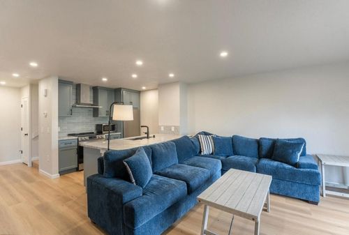 2-504 Ocean Ave, Monterey, CA, 93940-3318 | Card Image