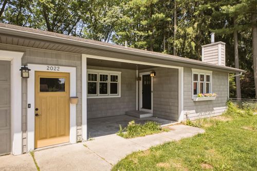 2022 W Swanson Court, Fruitport Charter Township, MI, 49444 | Card Image