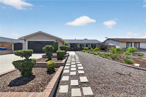 807 N Madera Ave, Ontario, CA, 91764-3634 | Card Image